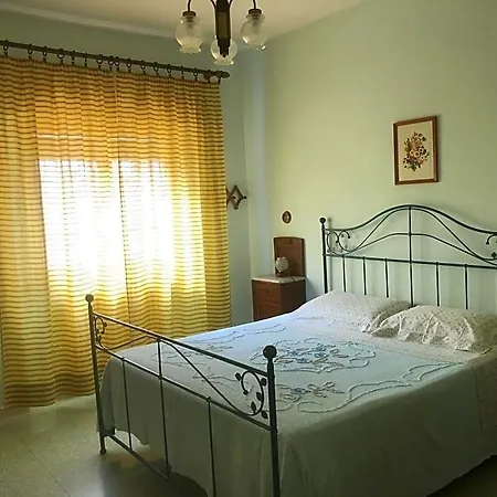 לינה וארוחת בוקר Palazzo Azelio קאסטיגליונה דל לאגו